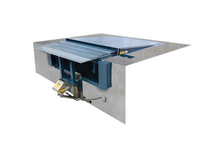 TLH –  Horizontal Storing TELESCOPING-LIP Dock Leveler overhead doors