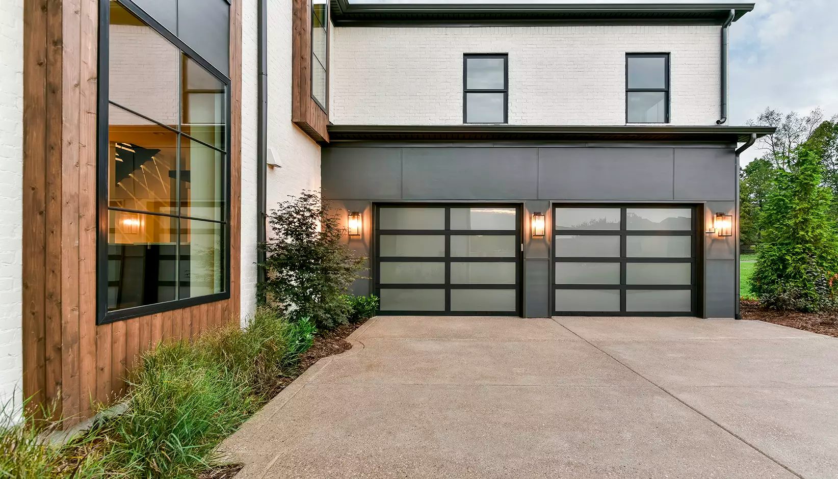 avante-ax-frosted-black-single-garage-door-822